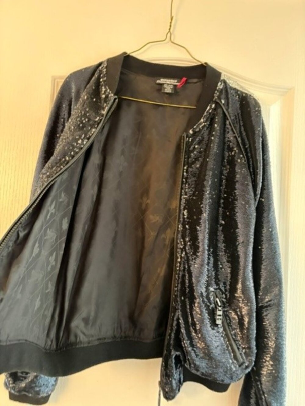 Bomber Jacket - Sequenced - Picture 3 of 6